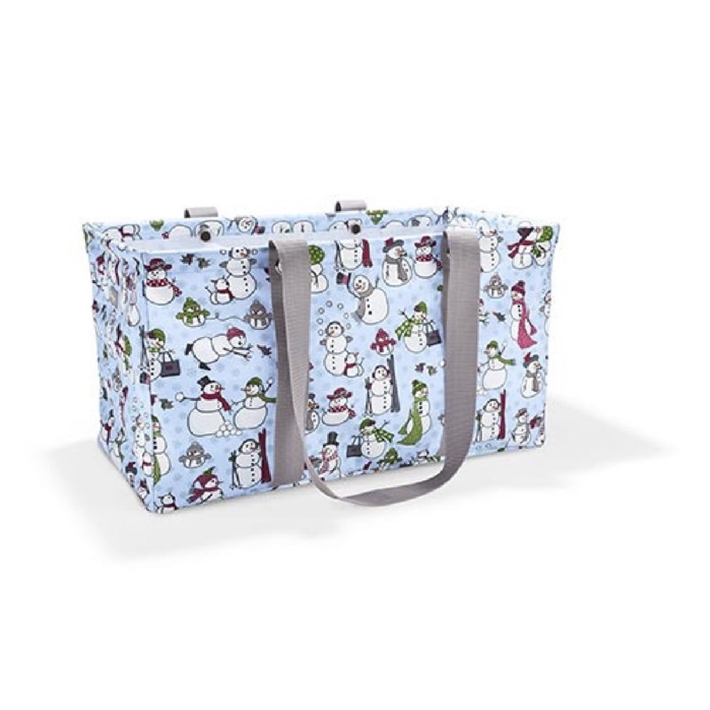 Thirty-one snowman totes